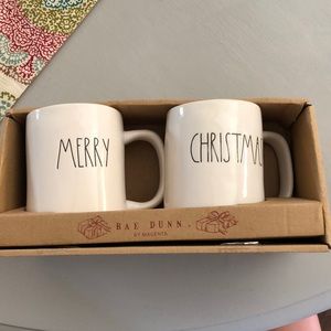 Merry Christmas Mugs! Rae Dunn